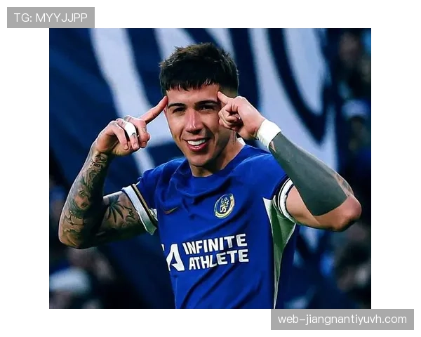 恩佐·费尔南德斯训练完顺手给全家买了栋楼？