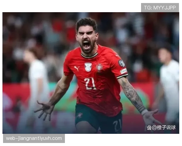 内维斯与罗德里：控场后腰的战术角色及体系适配解析