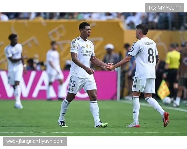 皇马进攻能力提升但体系稳定性不足，比赛结构变化对赛季走势形成制约