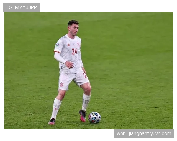 压制前锋后卫特里关键铲断本赛季防线较昔日更稳